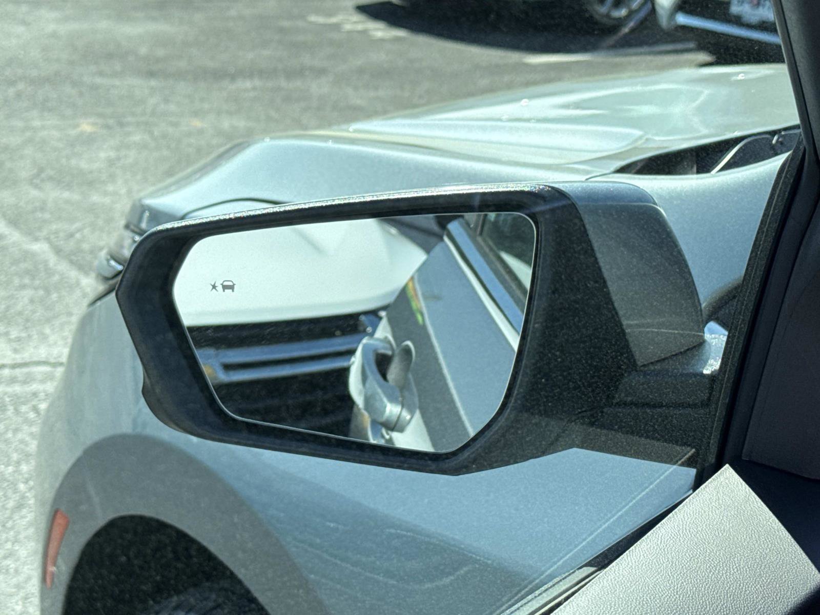 Used 2024 Chevrolet Equinox LT w/ LPO, Floor Liner Package image 19