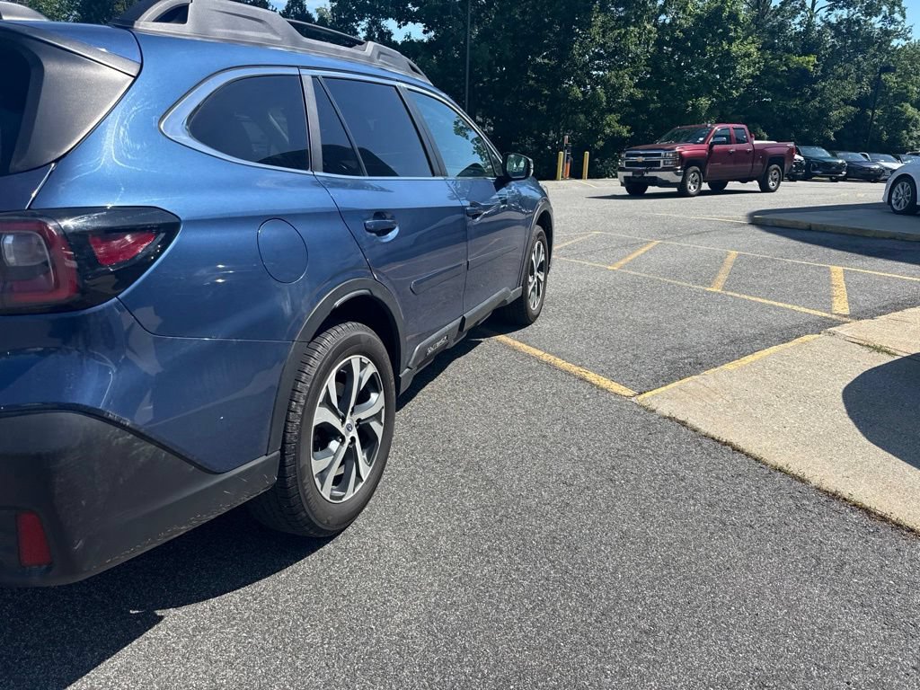 Used 2020 Subaru Outback Limited AWD/4WD image 6