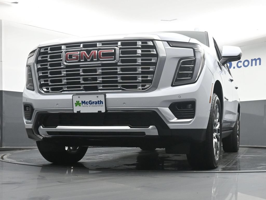 New 2026 GMC Yukon Denali w/ Denali Reserve Package AWD/4WD image 7
