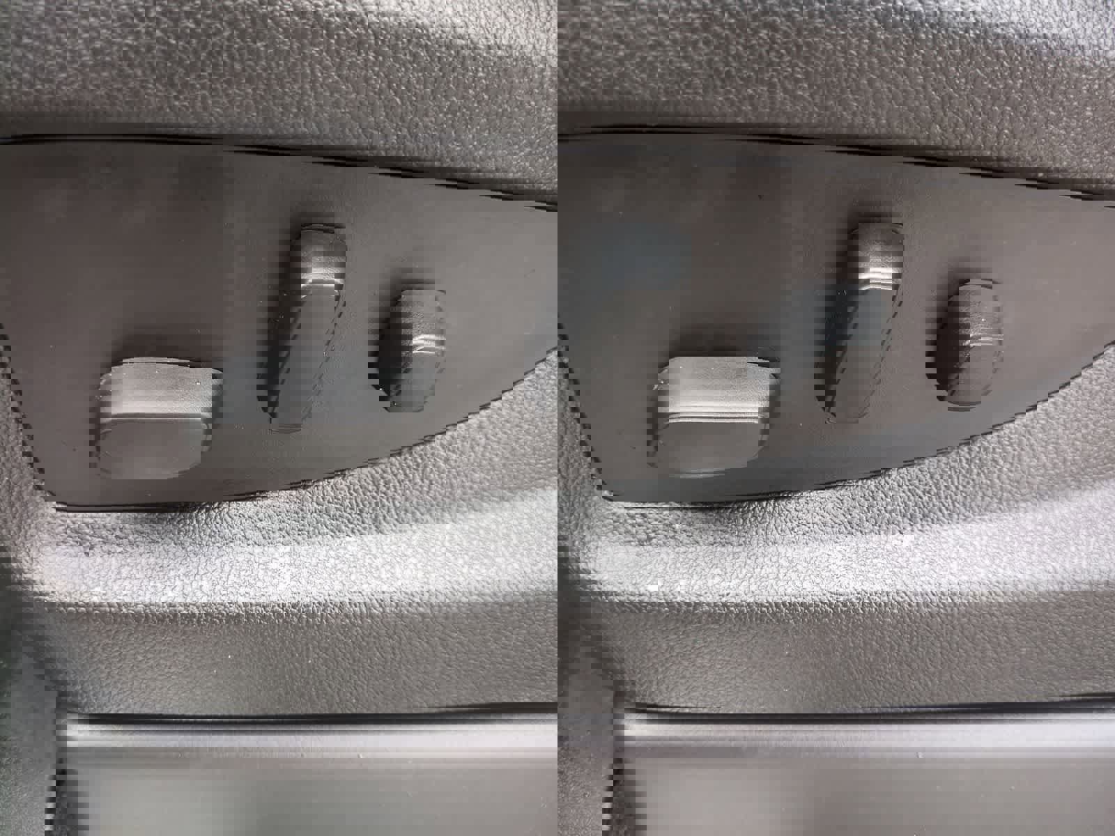 Used 2016 Chevrolet Suburban LTZ image 17