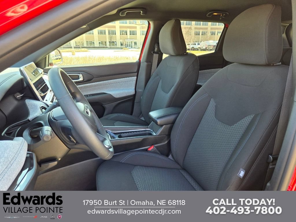 New 2023 Jeep Compass Sport AWD/4WD image 13