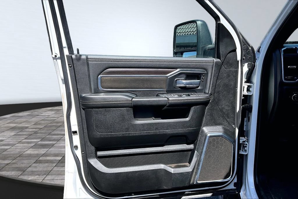 Certified 2026 RAM 2500 Laramie AWD/4WD image 13