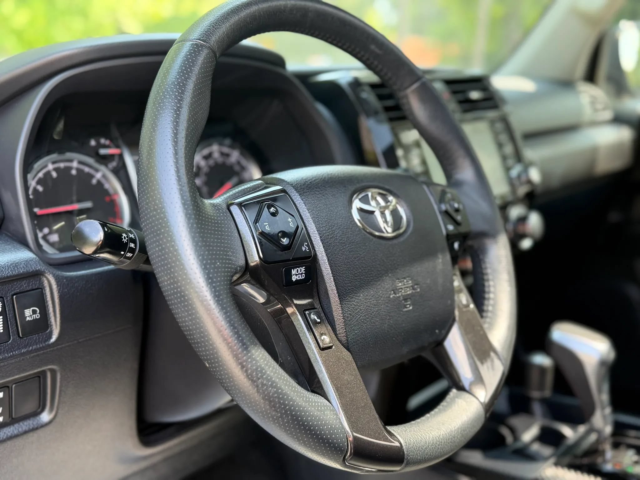 Used 2020 Toyota 4Runner TRD Off-Road Premium w/ Moonroof Package AWD/4WD image 34