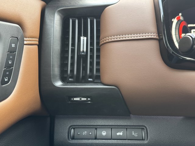 New 2026 Nissan Pathfinder Platinum AWD/4WD image 33