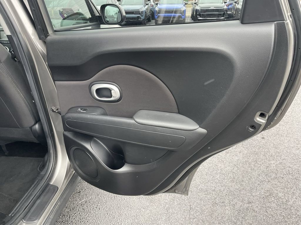 Used 2018 Kia Soul FWD image 20
