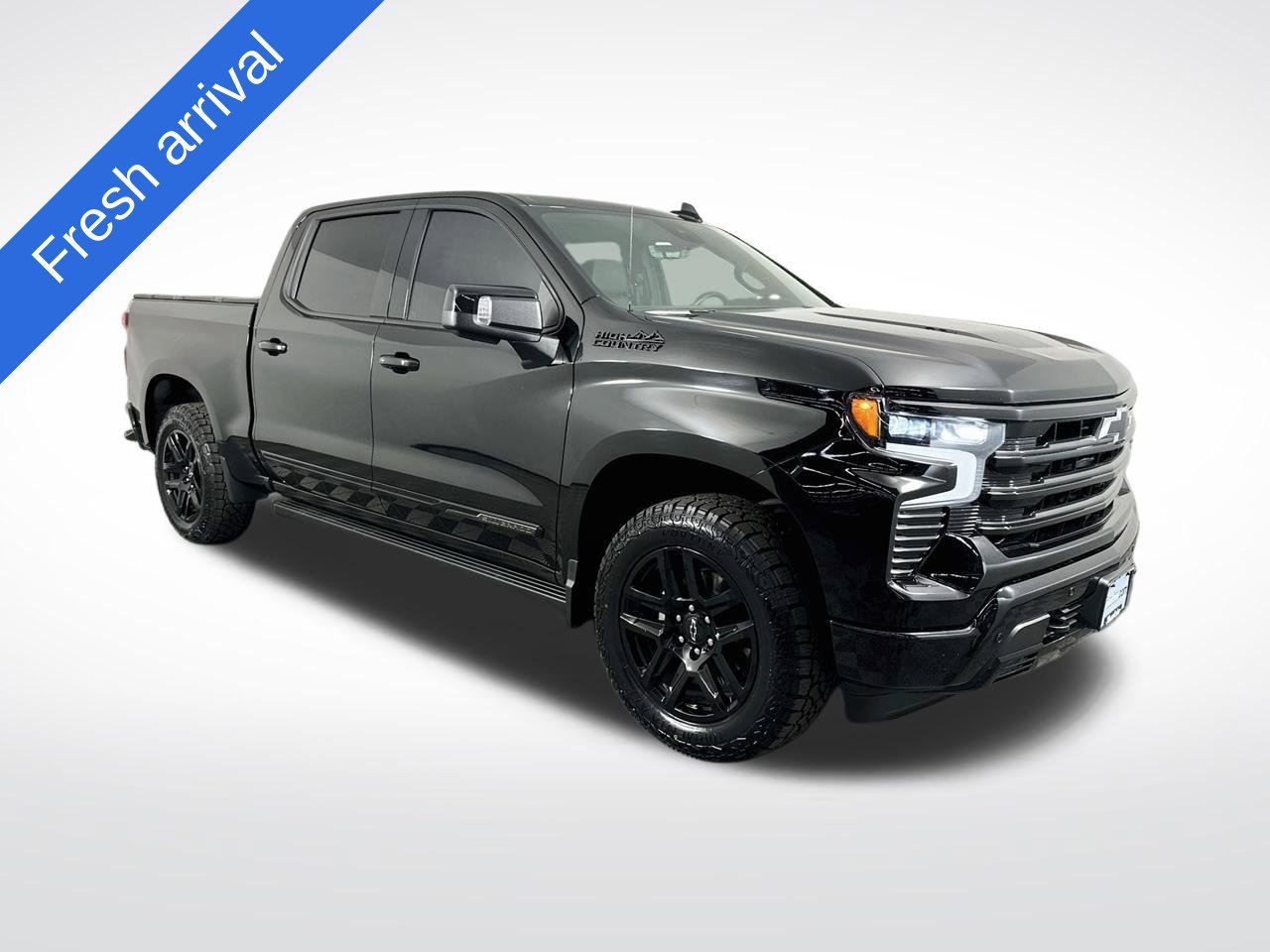 Used 2024 Chevrolet Silverado 1500 High Country w/ Midnight Edition AWD/4WD 360° Tour