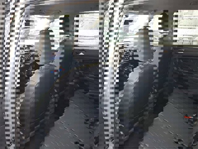 Certified 2023 Volkswagen Tiguan SE image 9