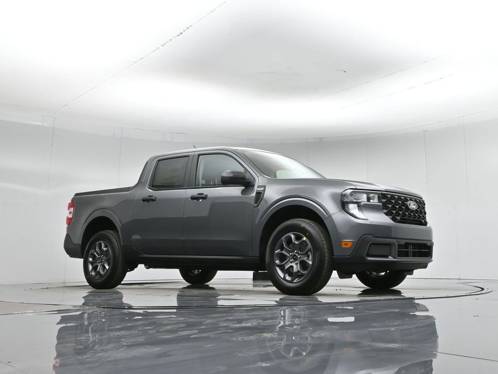 New 2026 Ford Maverick XLT image 3