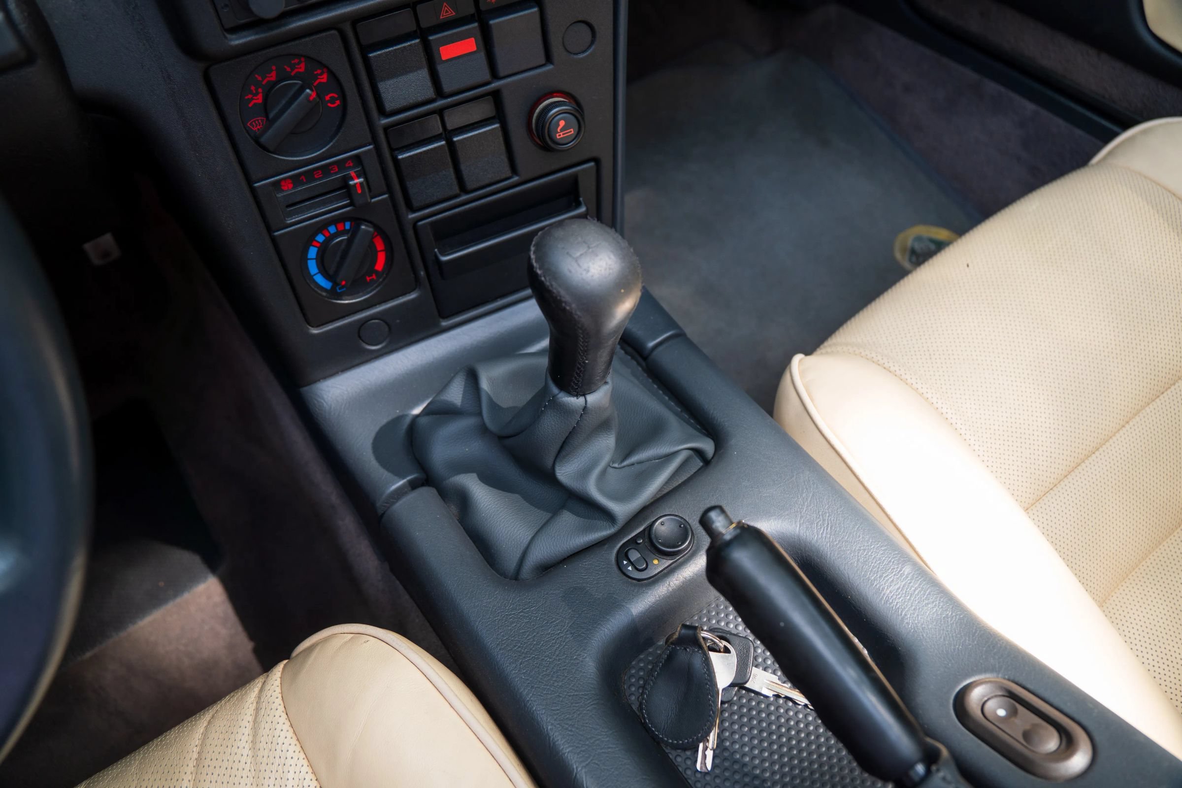 Used 1991 Lotus Elan SE FWD image 26