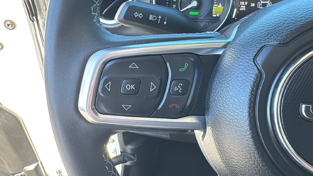 Used 2023 Jeep Wrangler Unlimited Sahara AWD/4WD image 30