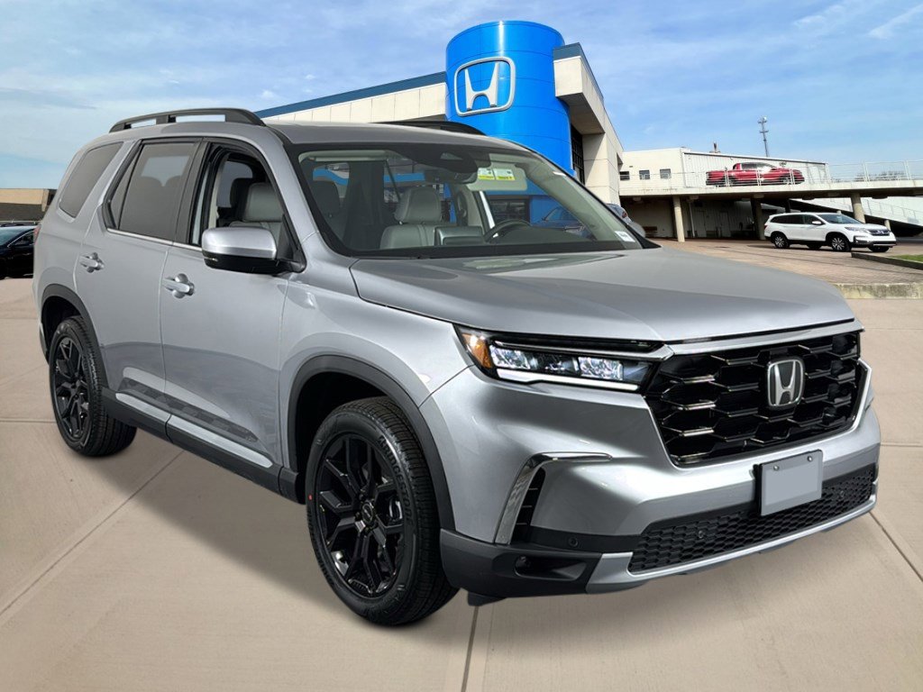 New 2025 Honda Pilot Touring image 8