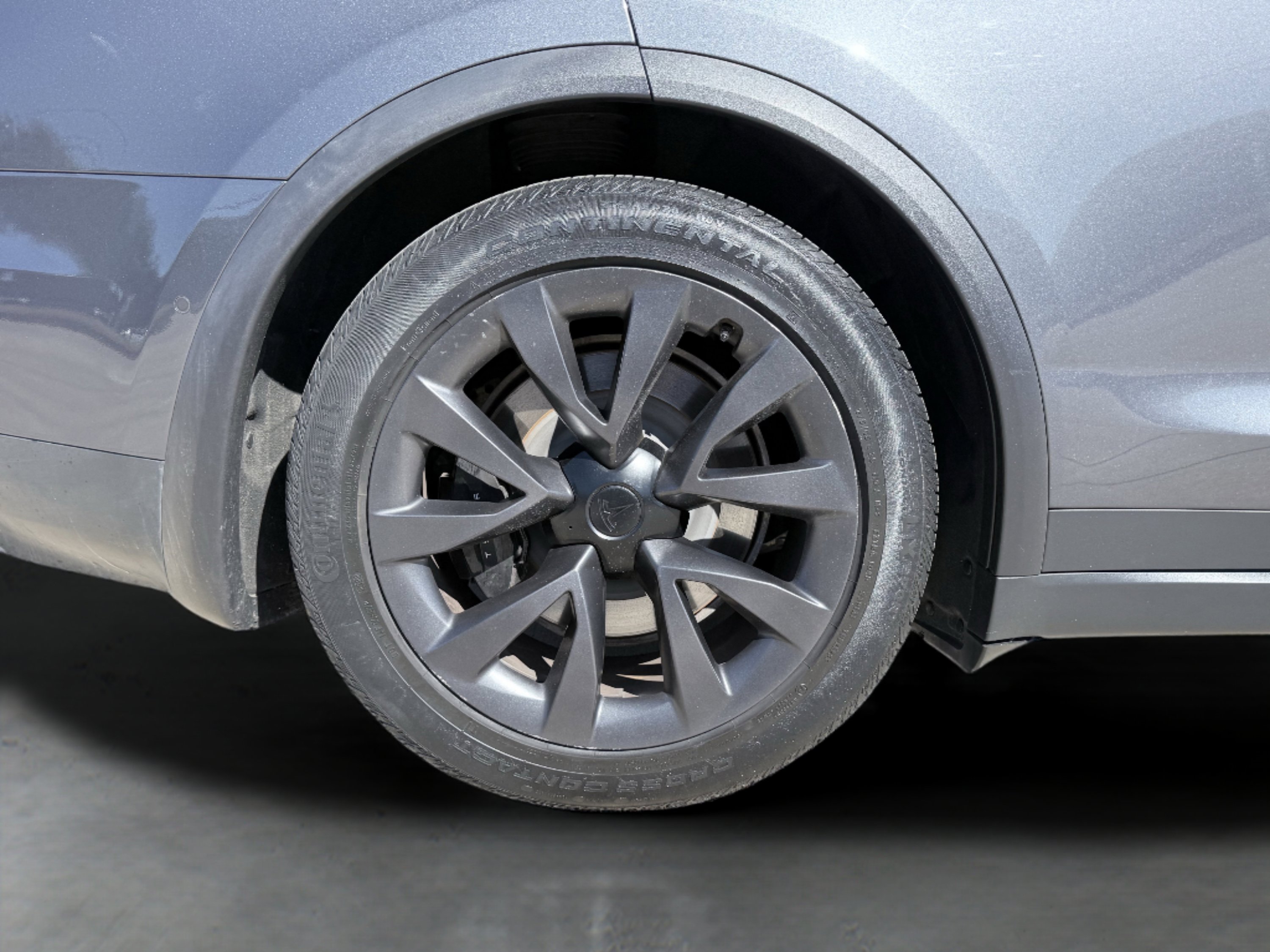 Used 2023 Tesla Model X image 13