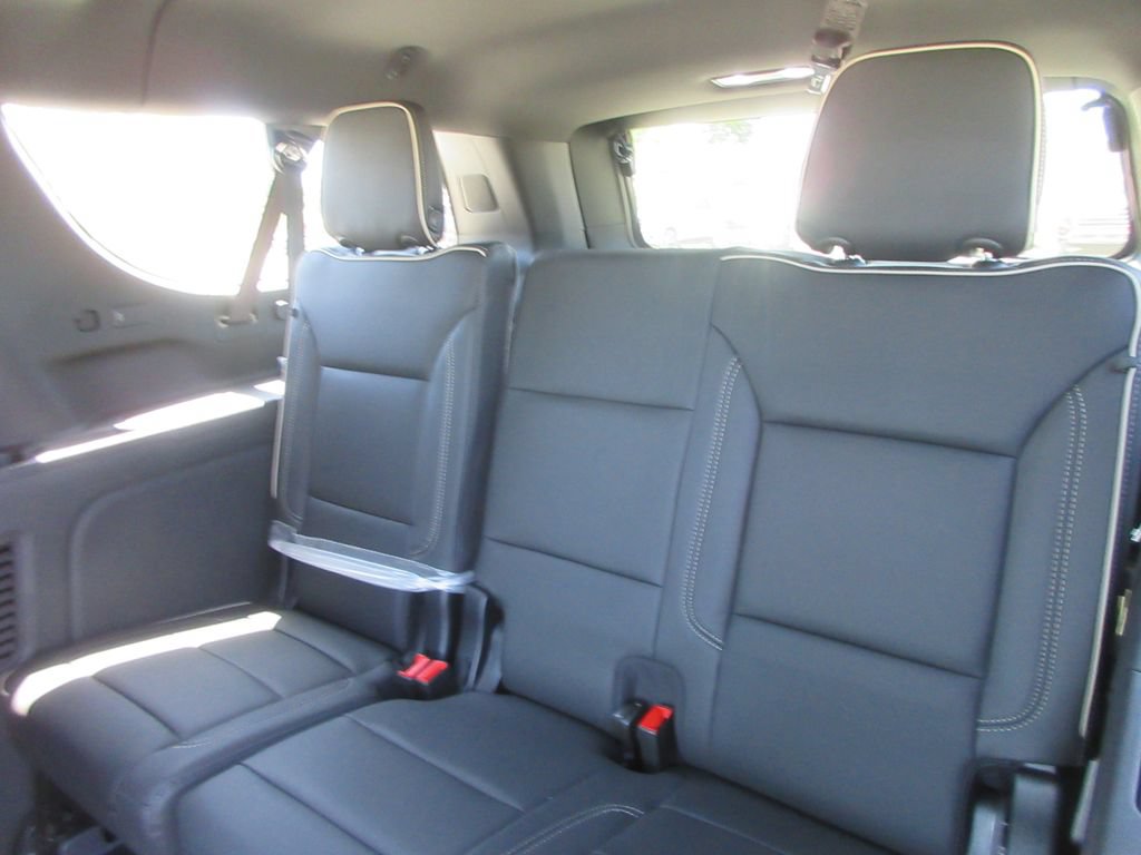 New 2026 GMC Yukon XL Elevation w/ Elevation Premium Package AWD/4WD image 14