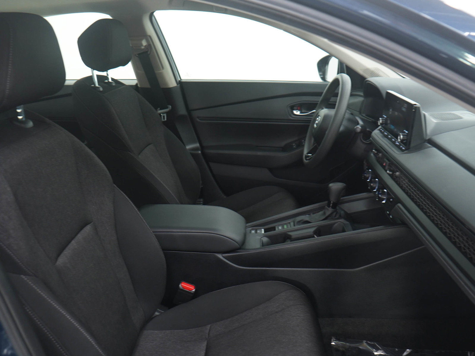 Used 2024 Honda Accord EX image 11