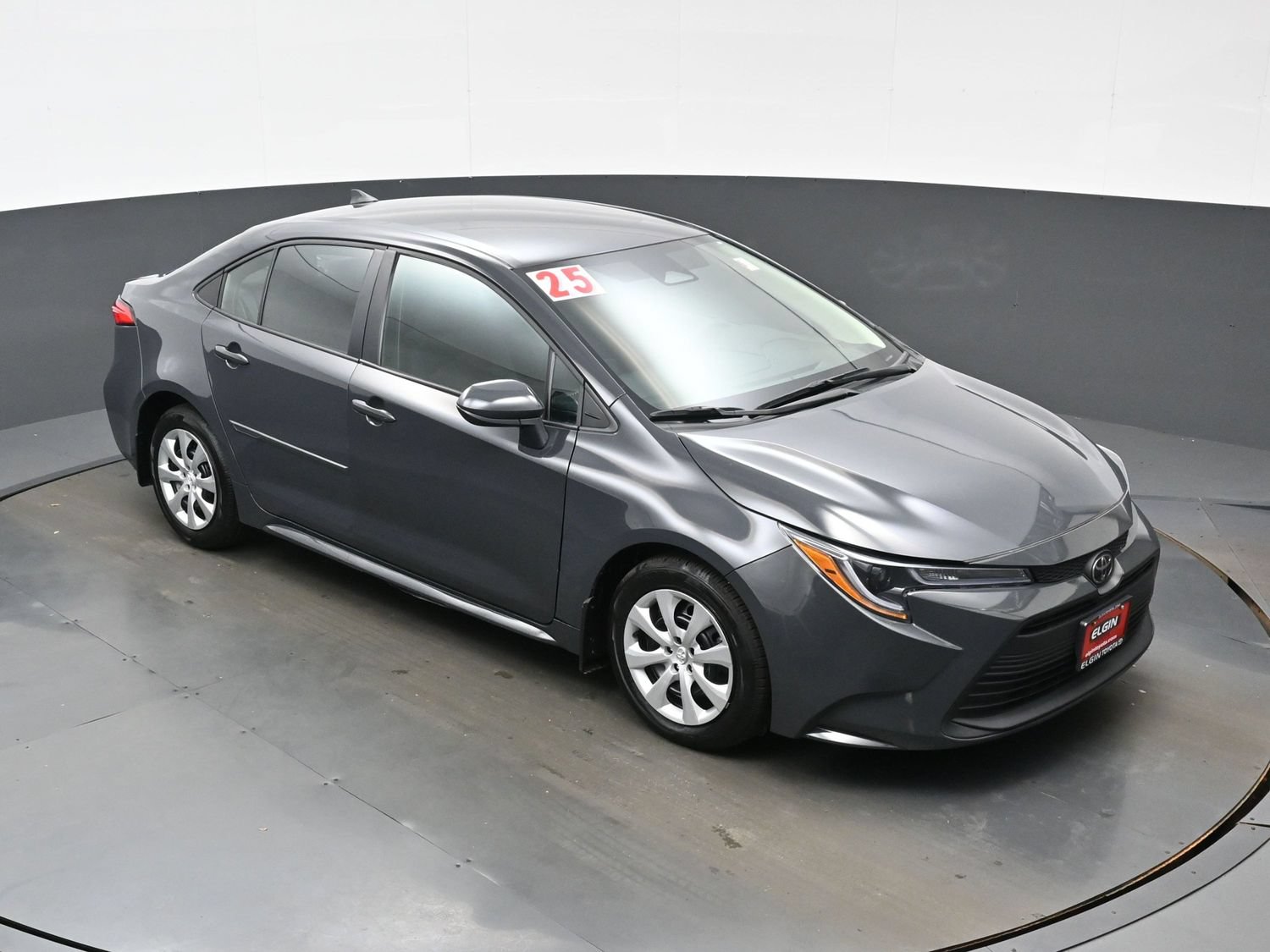 Used 2025 Toyota Corolla LE FWD image 32
