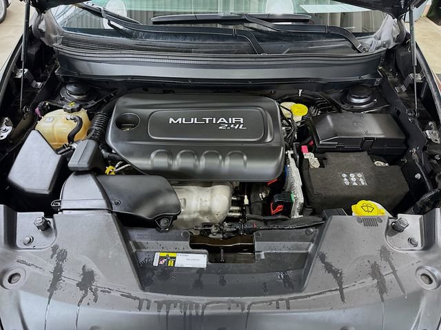 Used 2017 Jeep Cherokee Trailhawk w/ Cold Weather Group image 30