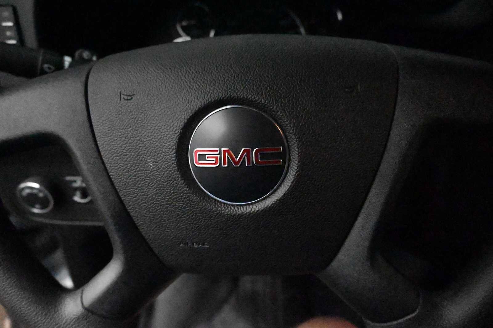 New 2026 GMC Savana 3500 Extended RWD image 19