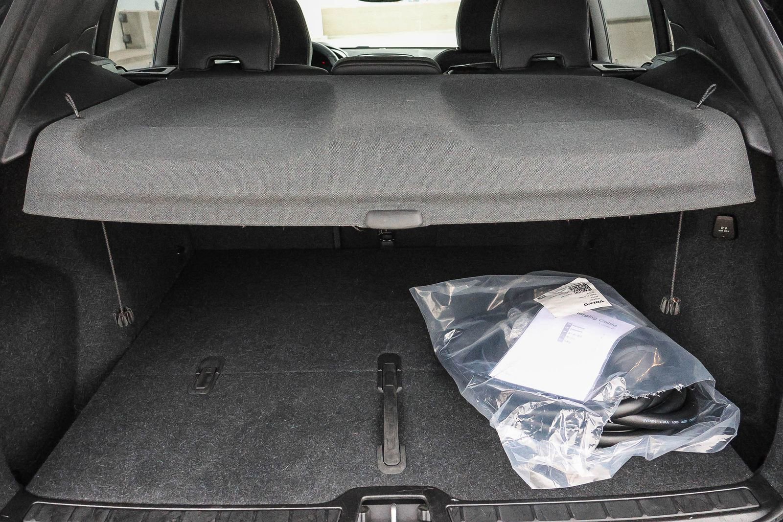 Used 2023 Volvo XC40 Recharge Plus image 29