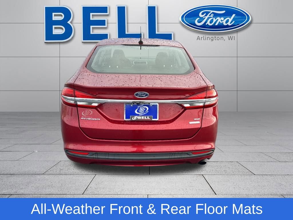 Used 2018 Ford Fusion SE image 5