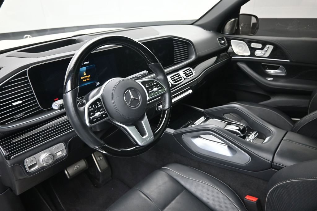 Used 2023 Mercedes-Benz Maybach GLS 600 4MATIC image 24