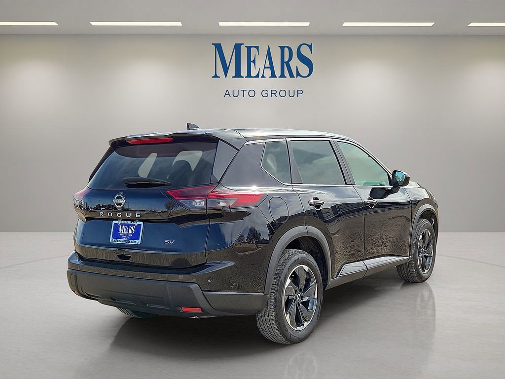 Used 2024 Nissan Rogue SV image 5