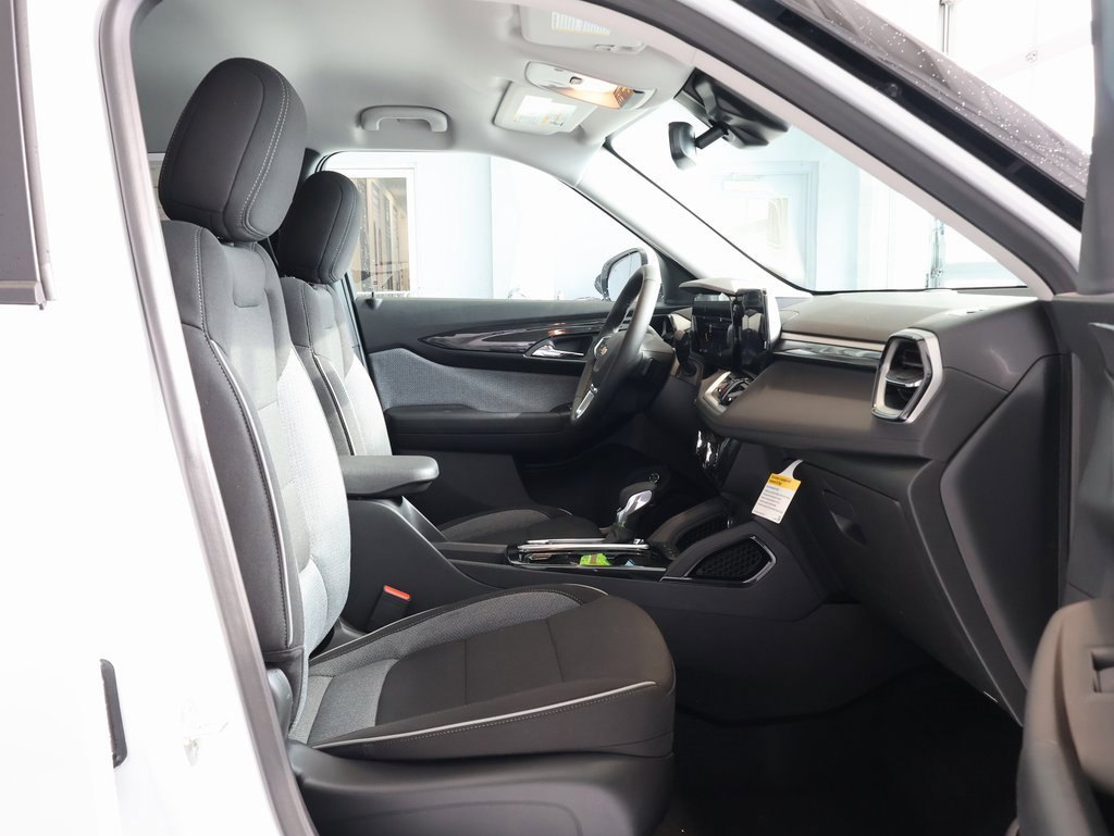 New 2026 Chevrolet TrailBlazer LT w/ Convenience Package image 33