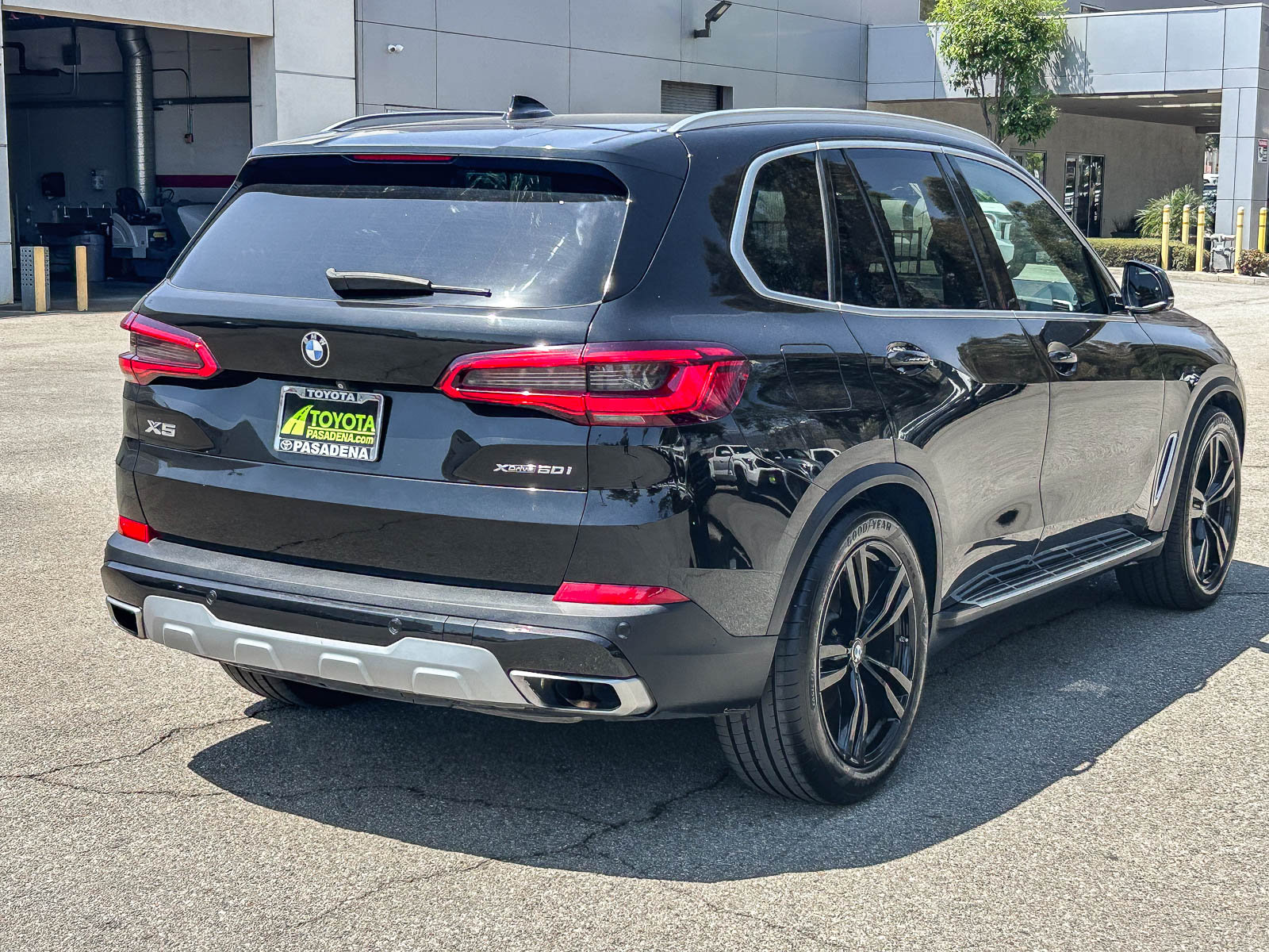 Used 2019 BMW X5 xDrive50i AWD/4WD image 6