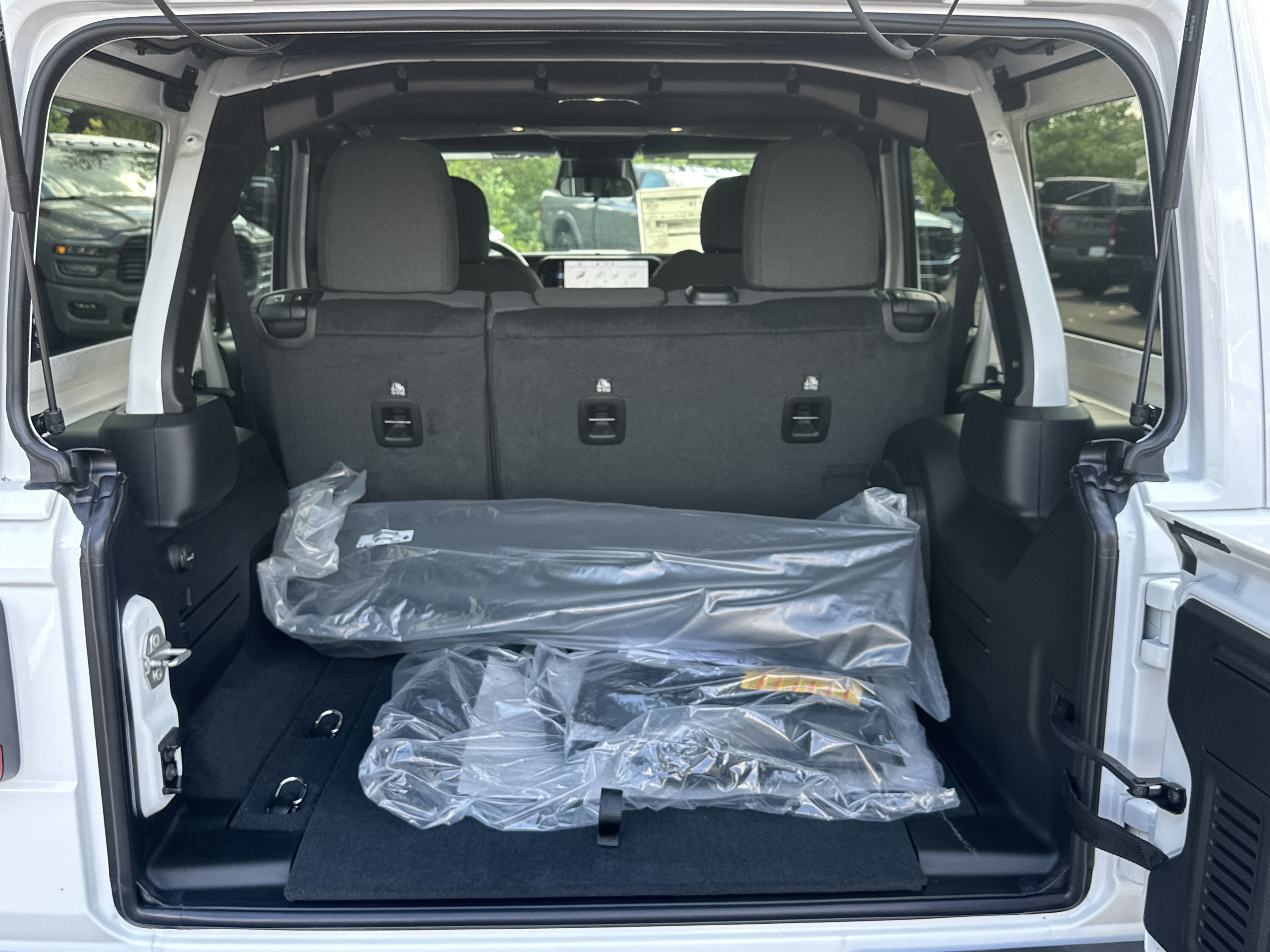 New 2027 Jeep Wrangler Unlimited Sport AWD/4WD image 14