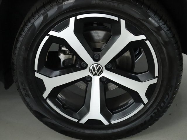Certified 2025 Volkswagen Tiguan SE AWD/4WD image 38