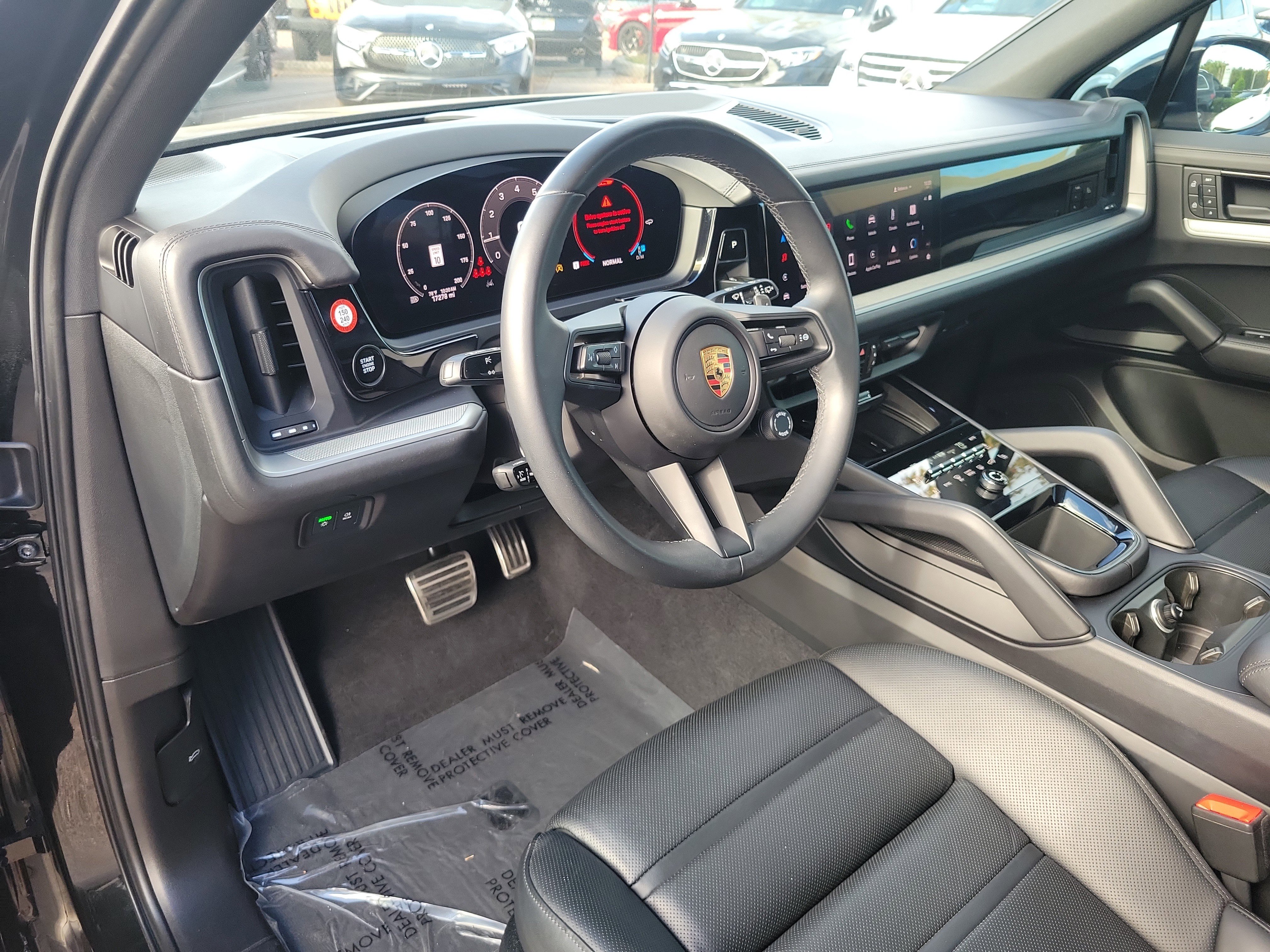 Used 2024 Porsche Cayenne S image 19
