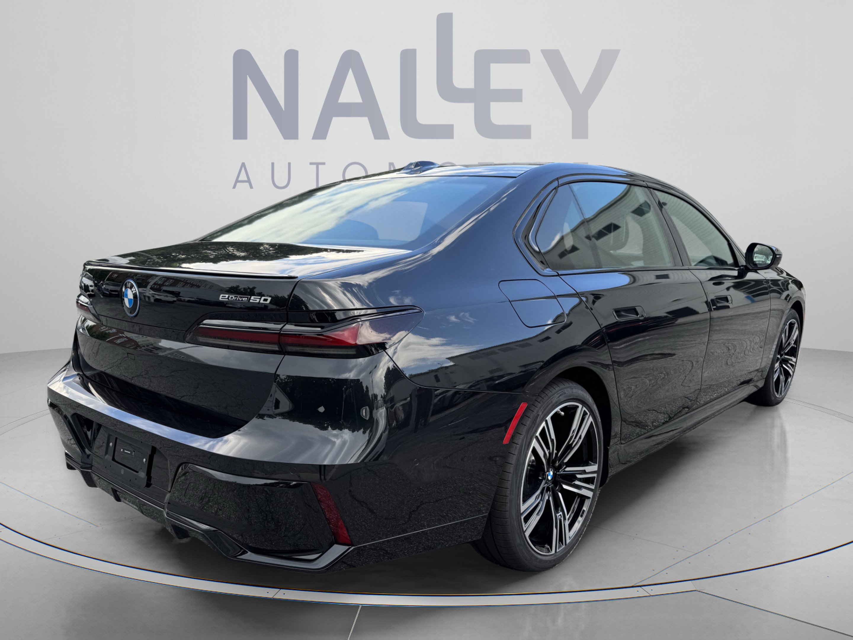 New 2026 BMW i7 eDrive50 w/ M Sport Package RWD image 6