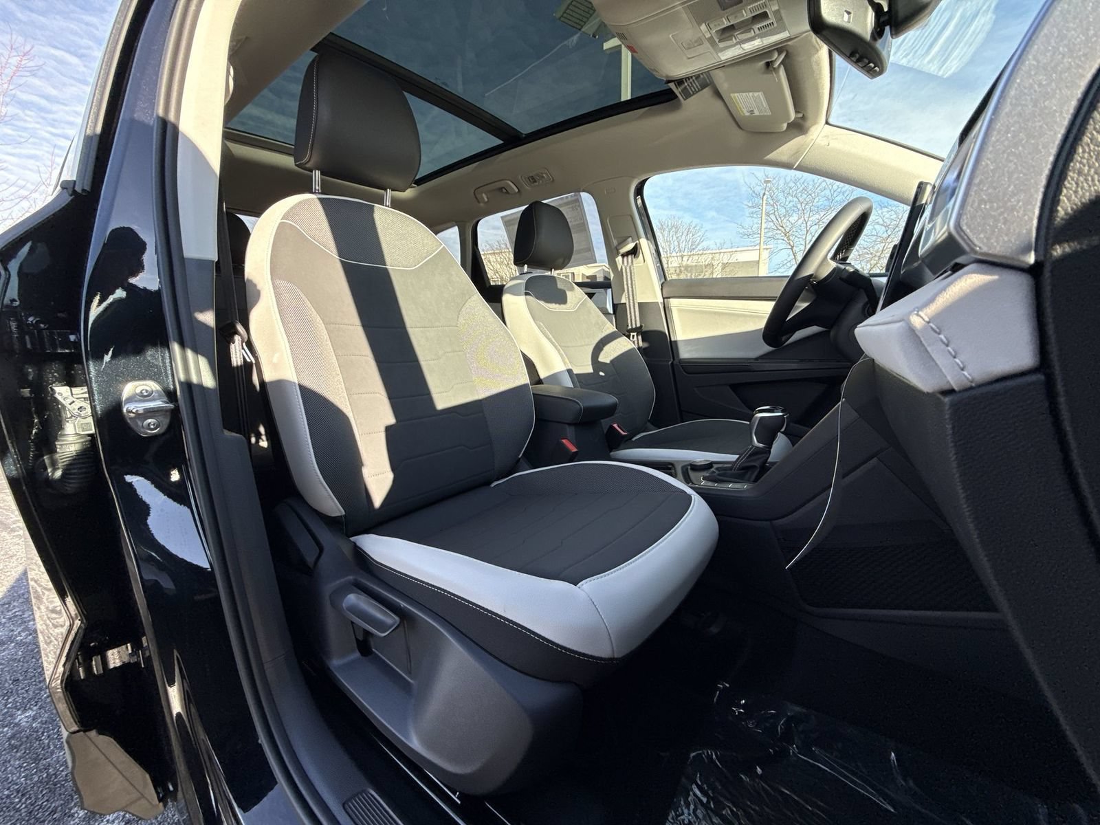 New 2026 Volkswagen Taos SE AWD/4WD image 26