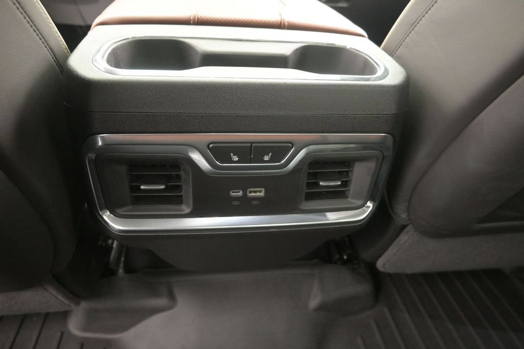 Used 2025 GMC Sierra 2500 Denali Ultimate AWD/4WD image 14