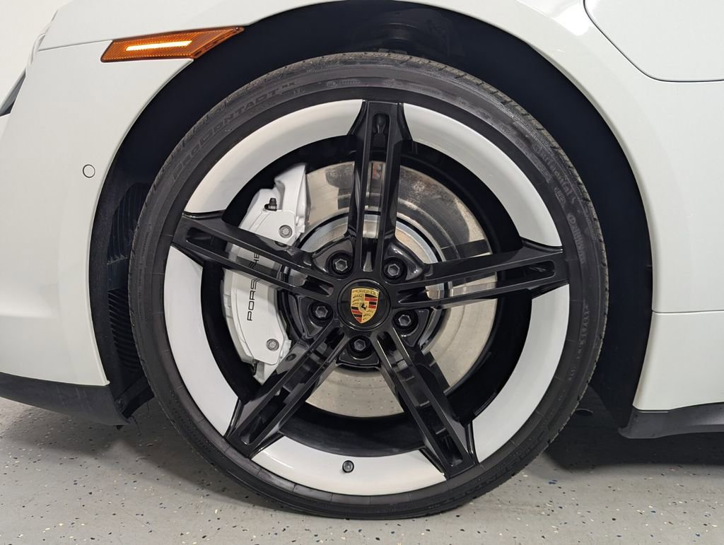 Used 2024 Porsche Taycan 4S image 9