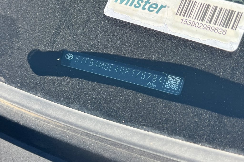 Certified 2024 Toyota Corolla LE FWD image 10