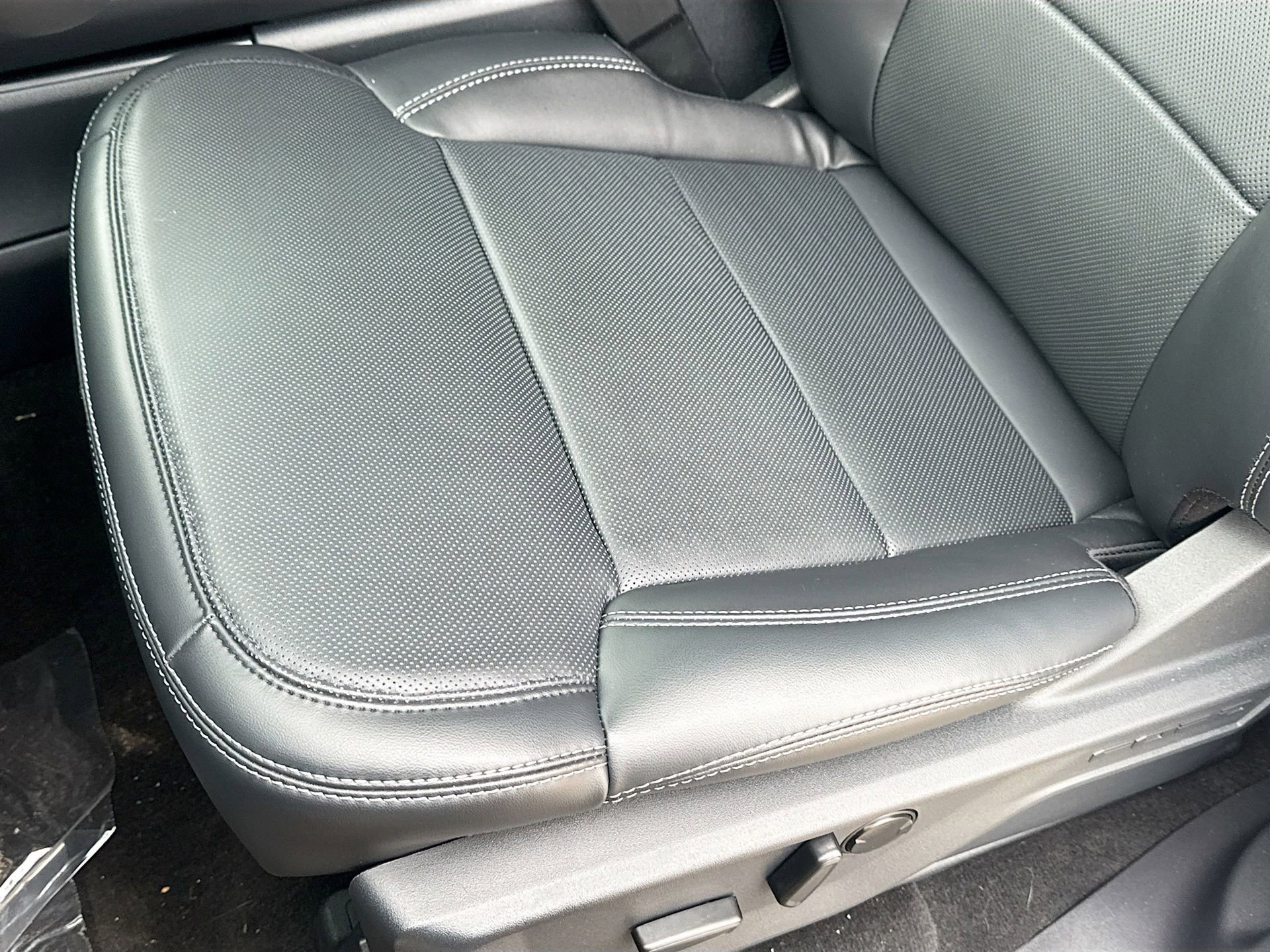 New 2025 Ford Expedition Platinum w/ Driver's Package image 25