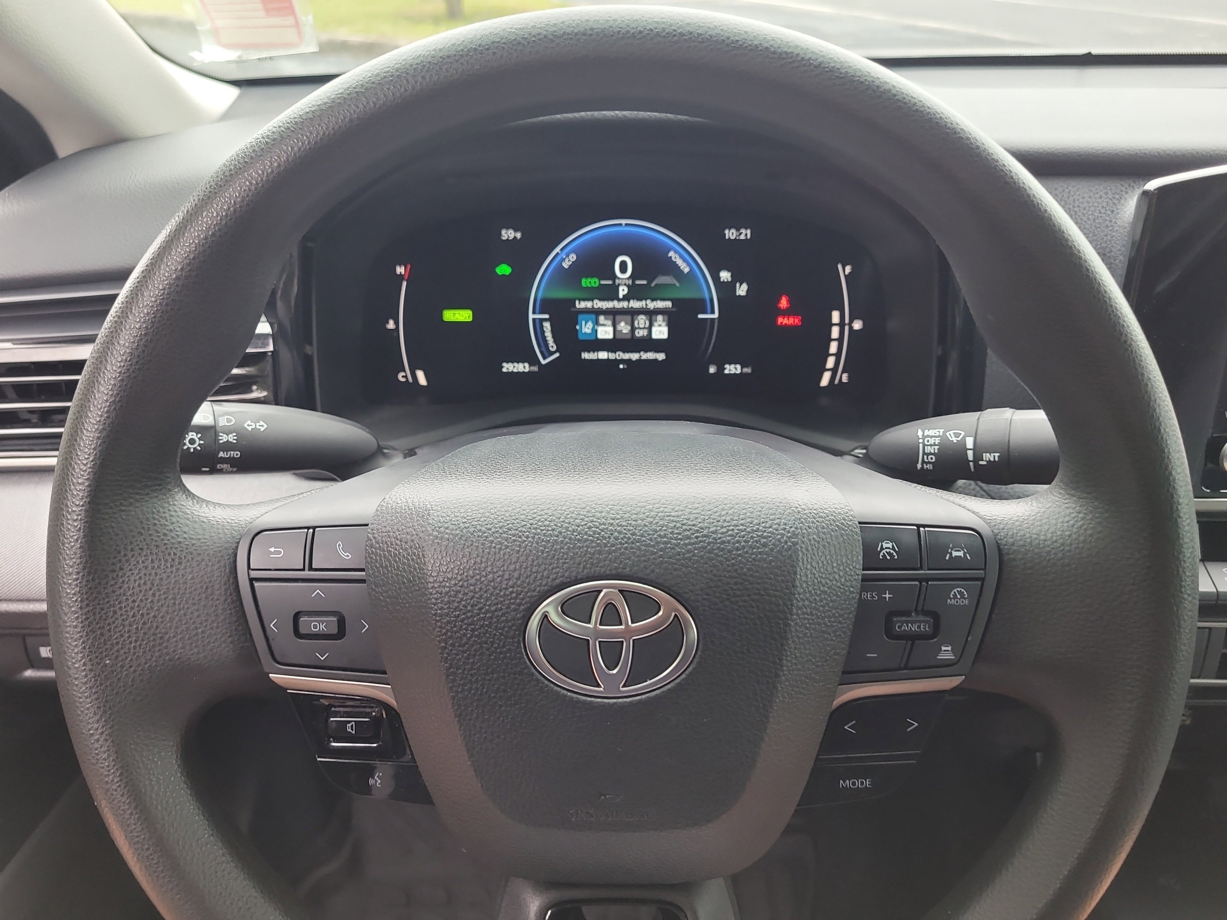 Used 2025 Toyota Camry LE image 26