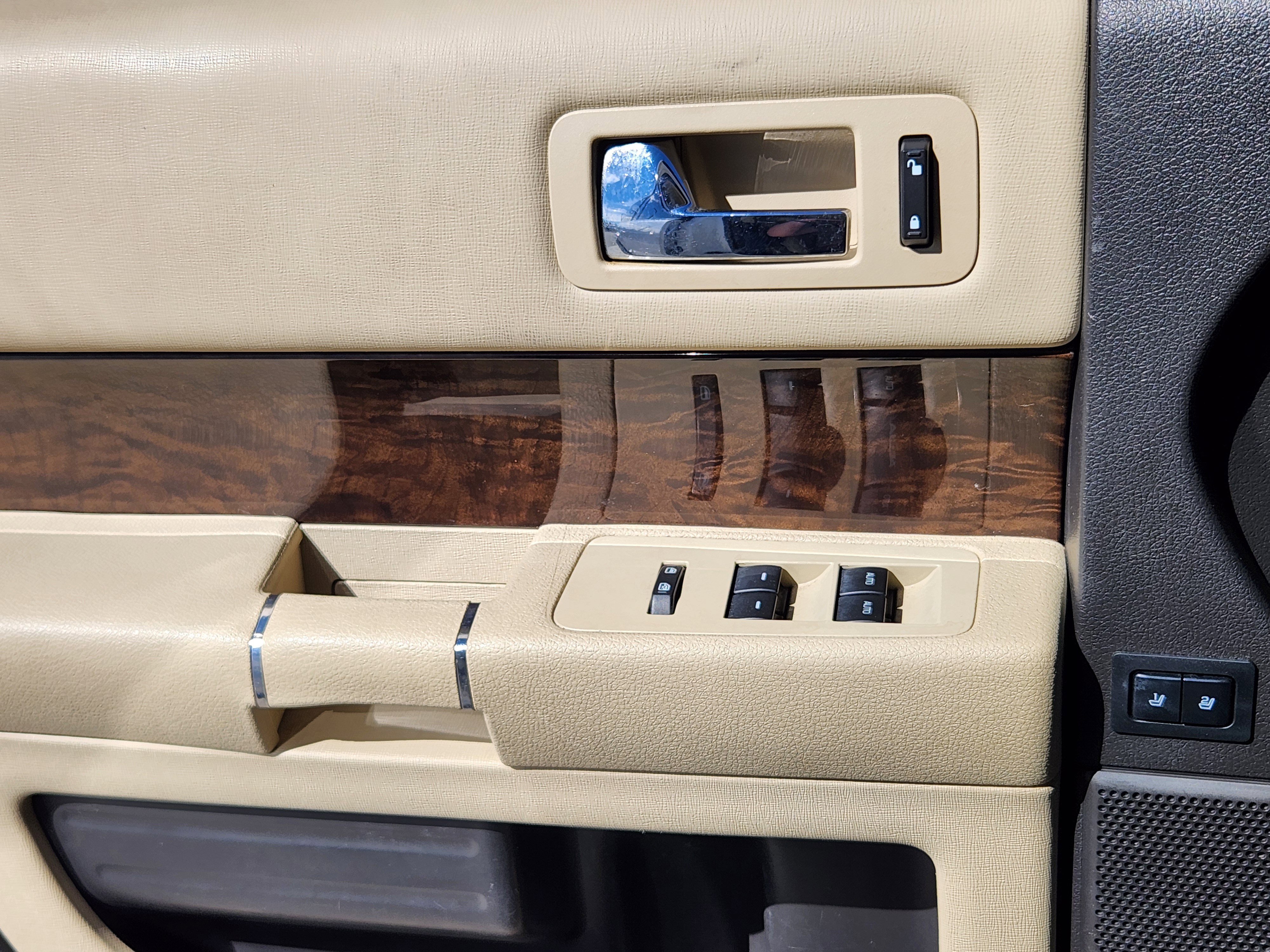 Used 2019 Ford Flex Limited image 9