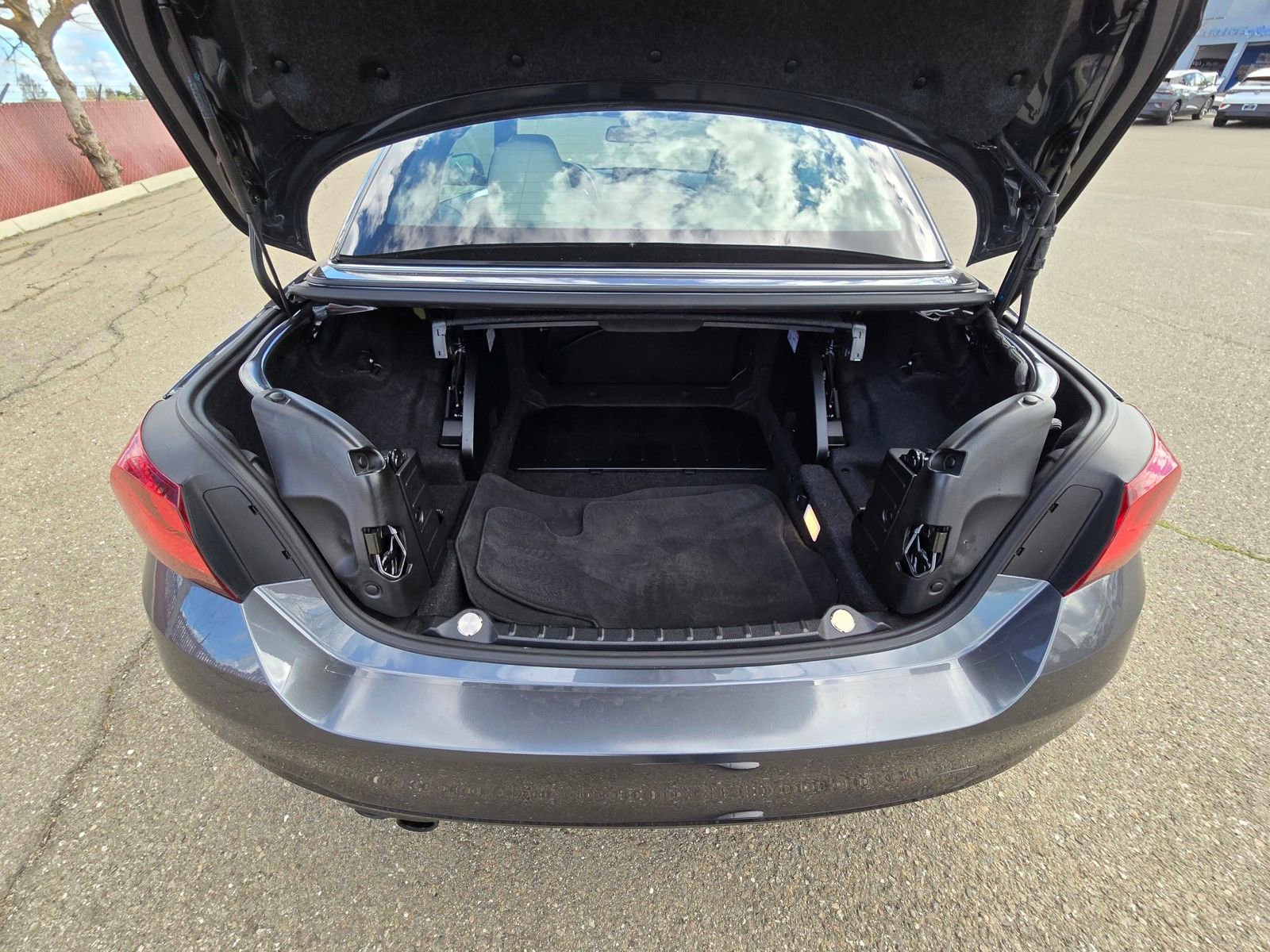 Used 2020 BMW 430i Convertible w/ Convenience Package image 9