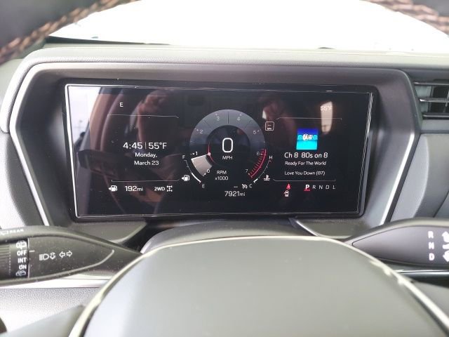 Used 2026 GMC Terrain AT4 w/ LPO, Black Badging Package AWD/4WD image 15
