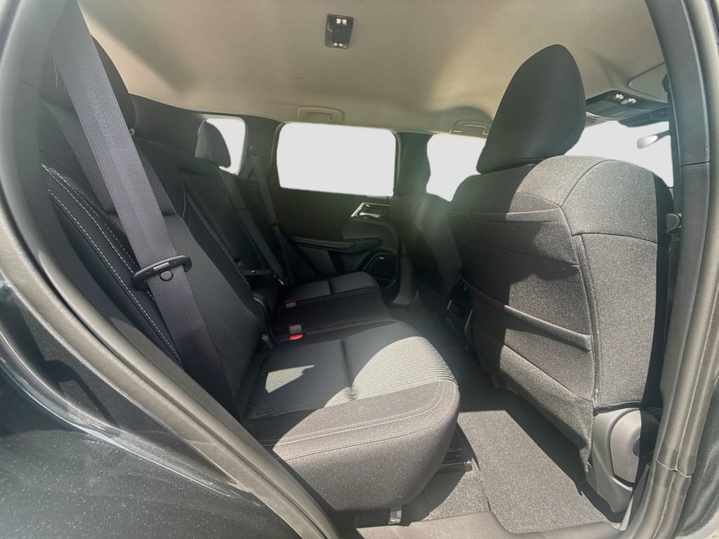New 2026 Mitsubishi Outlander ES FWD image 28