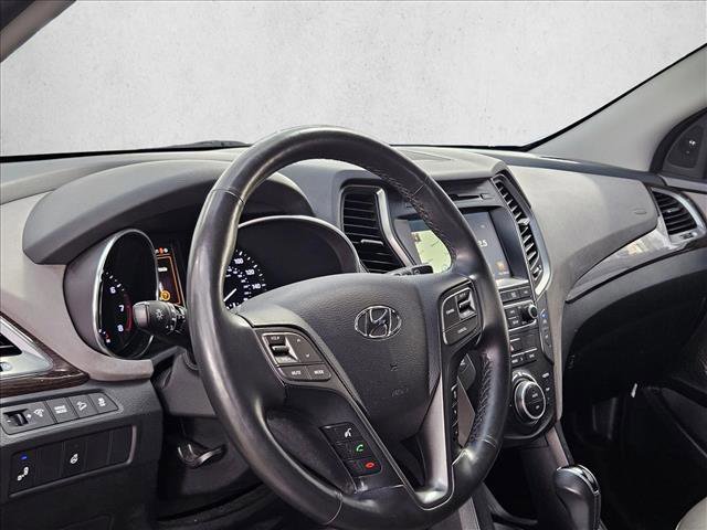 Used 2017 Hyundai Santa Fe Sport w/ Cargo Package FWD image 10