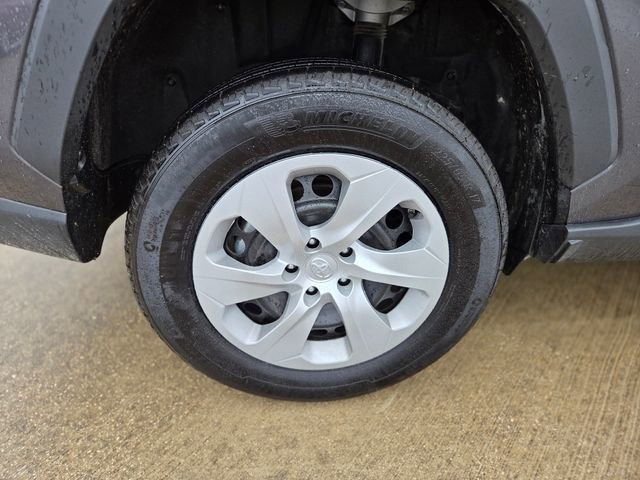 Used 2025 Toyota RAV4 LE image 12