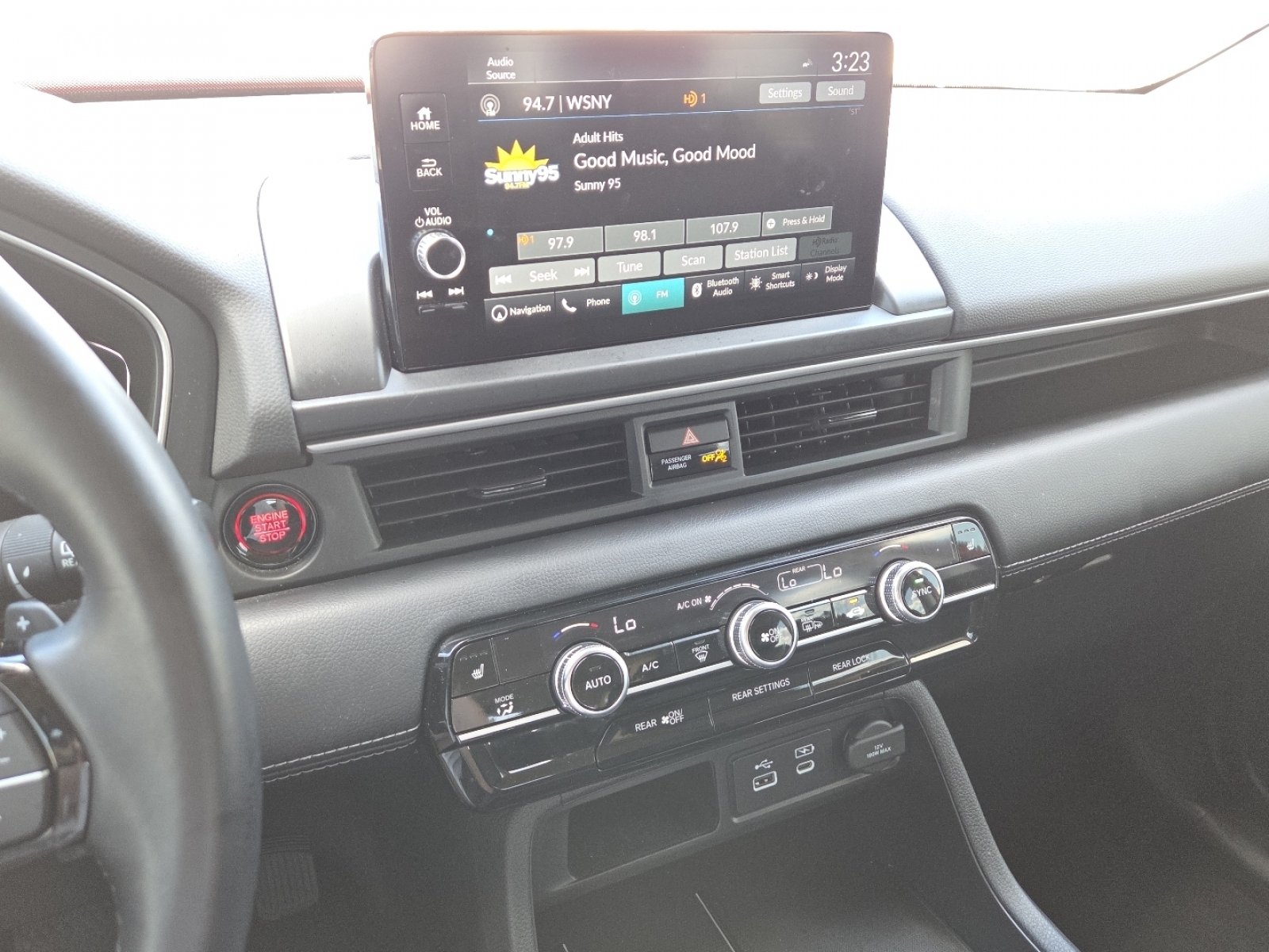 Used 2023 Honda Pilot Touring image 31