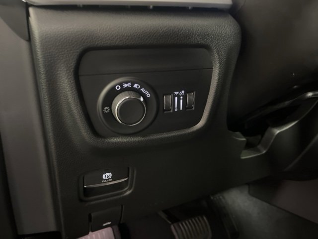 New 2025 Jeep Grand Cherokee Laredo X w/ Luxury Tech Group I image 21