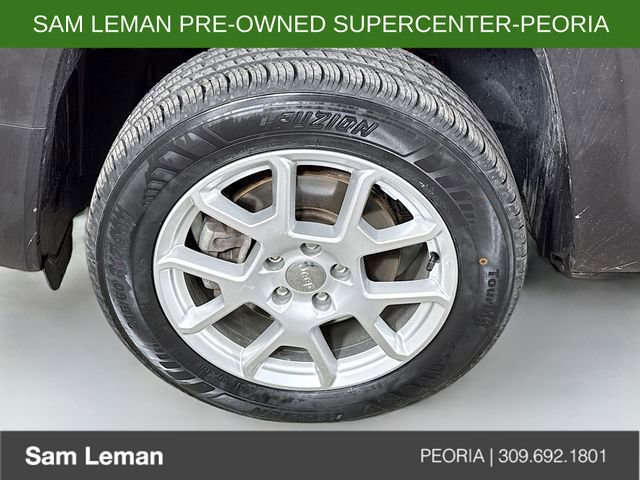 Used 2020 Jeep Renegade Latitude w/ Cold Weather Group image 28