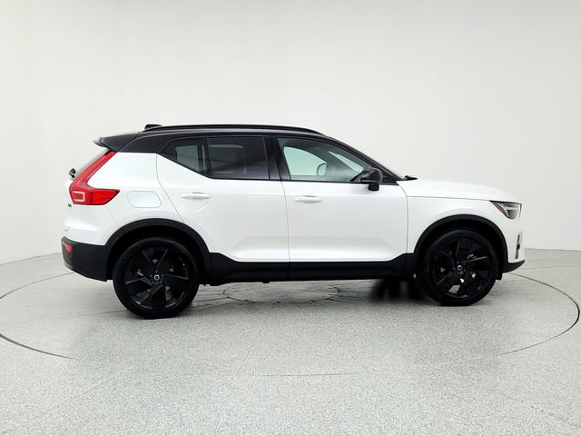 New 2026 Volvo XC40 B5 Ultra w/ Climate Package image 4