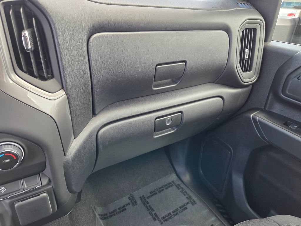 Used 2026 Chevrolet Silverado 2500 Custom w/ Custom Value Package AWD/4WD image 28