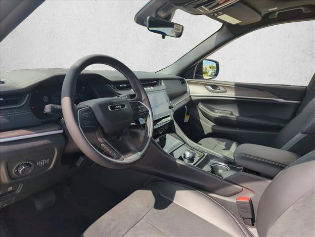 New 2026 Jeep Grand Cherokee L 2WD image 2