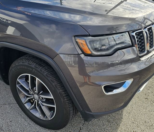 Used 2017 Jeep Grand Cherokee Limited w/ Luxury Group II image 9